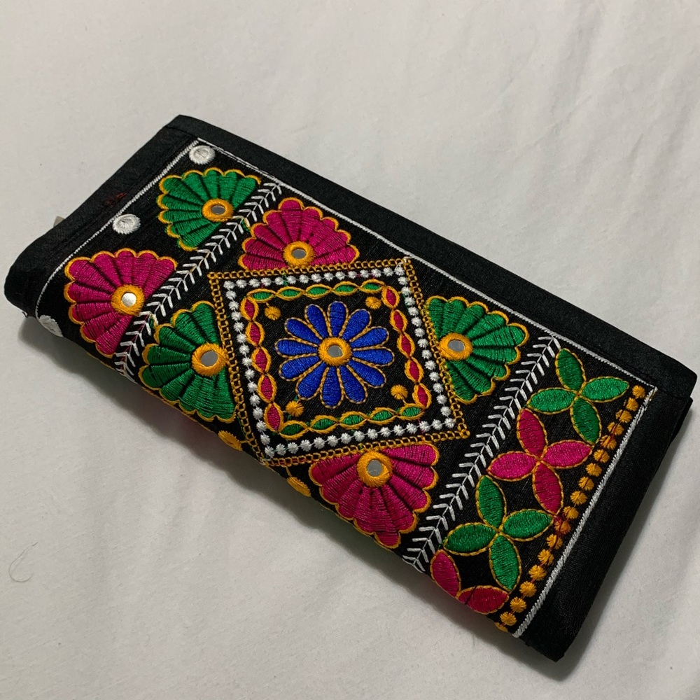 Black and Multicolor Embroidered Flower Clutch